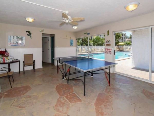 Siesta Key Vacation Condo Two Bedroom Walk to Beach