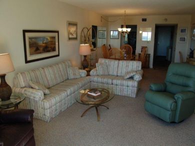 Living & dining area