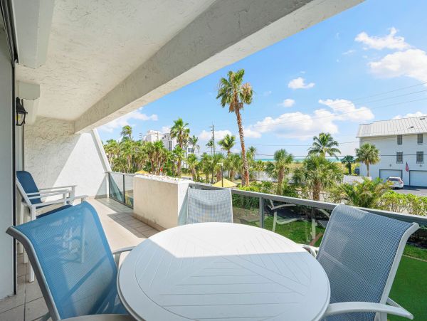 Beachfront Condo in Siesta Key