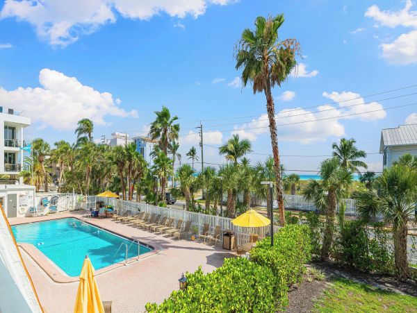 Beachfront Condo in Siesta Key