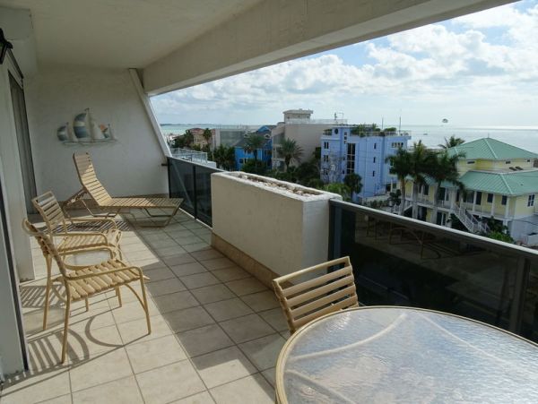 Siesta Key Vacation Condo 2 Bedrooms Gulf Views!
