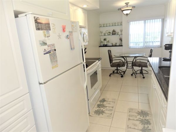 Siesta Key Vacation Condo 2 Bedrooms Gulf Views!