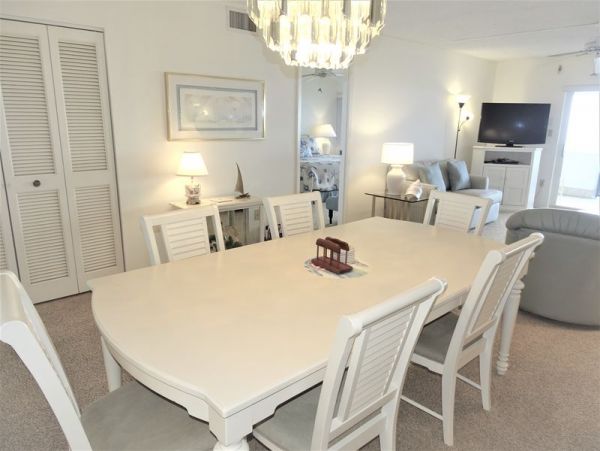 Siesta Key Vacation Condo 2 Bedrooms Gulf Views!
