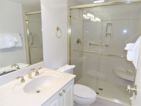 Siesta Key Vacation Condo 2 Bedrooms Gulf Views!