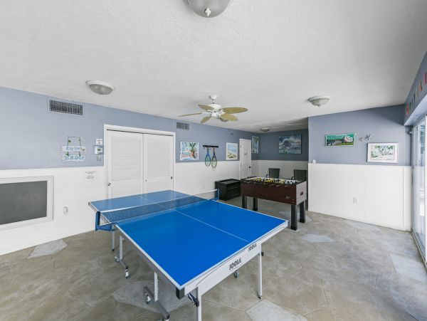 Siesta Key Vacation Condo 2 Bedrooms Gulf Views!