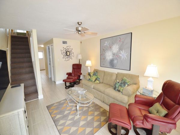 Siesta Key Vacation Rental 2 Bedroom Sleeps 7