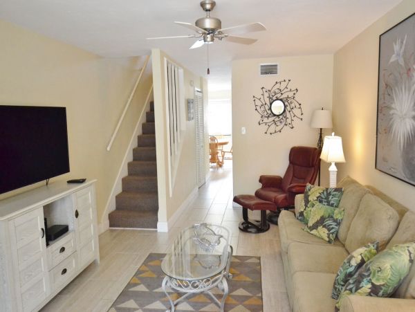 Siesta Key Vacation Rental 2 Bedroom Sleeps 7
