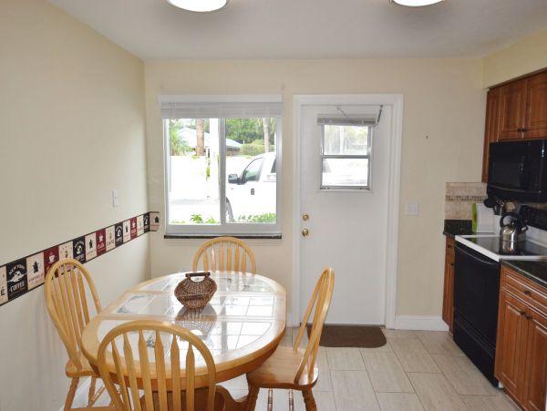Siesta Key Vacation Rental 2 Bedroom Sleeps 7