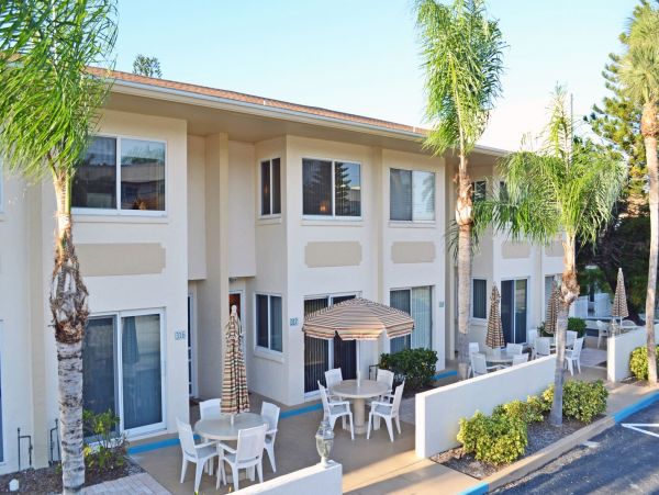 Siesta Key Vacation Rental 2 Bedroom Sleeps 7