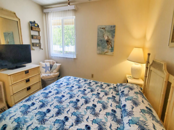 Siesta Key Vacation Rental with 2 Bedrooms
