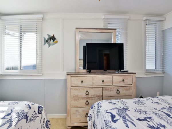 Siesta Key Three Bedroom Rental One Min Walk to Beach