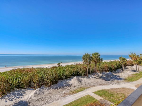 Longboat Key Beachfront Vacation Rental - Gulf of Mexico Condo with Balcony Views