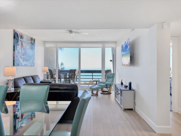 Longboat Key Beachfront Vacation Rental - Gulf of Mexico Condo with Balcony Views