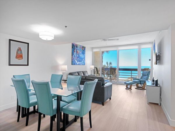 Longboat Key Beachfront Vacation Rental - Gulf of Mexico Condo with Balcony Views