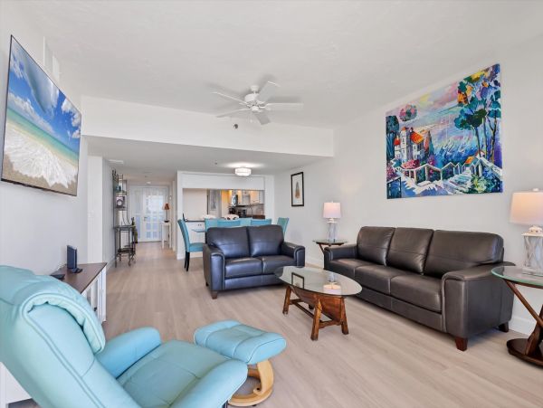 Longboat Key Beachfront Vacation Rental - Gulf of Mexico Condo with Balcony Views