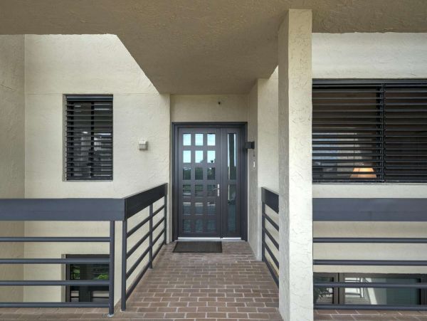 Longboat Key Florida Beach Condo with Two Bedrooms Sleeps 4