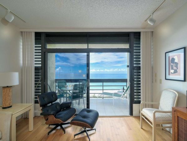 Longboat Key Florida Beach Condo with Two Bedrooms Sleeps 4