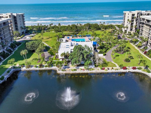 Longboat Key Beach Vacation Community 2 Bedroom Condo
