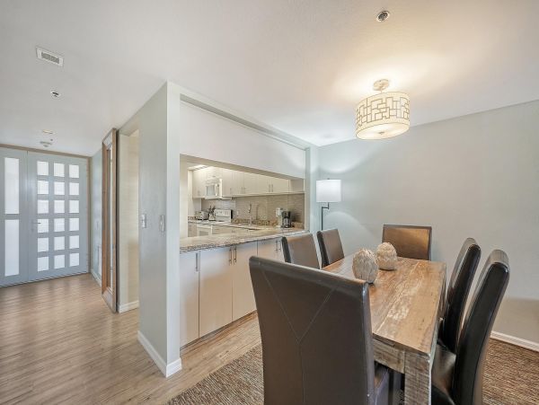 Longboat Key Beach Vacation Community 2 Bedroom Condo