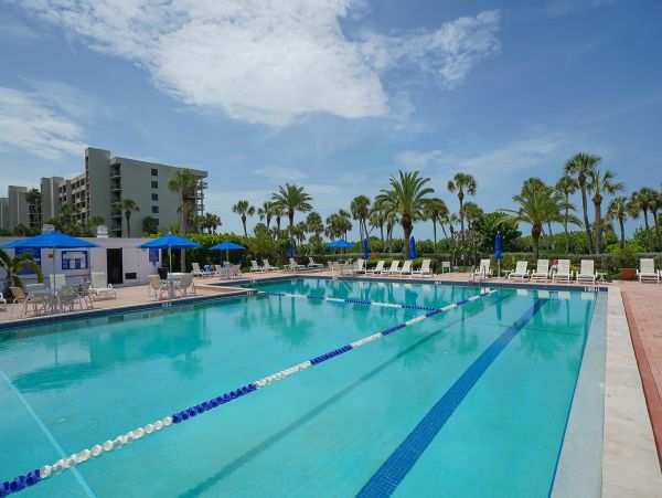 Longboat Key Beach Vacation Community 2 Bedroom Condo