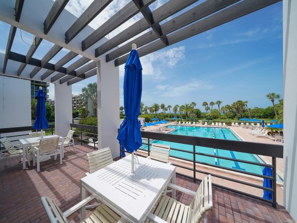 Longboat Key Beach Vacation Community 2 Bedroom Condo