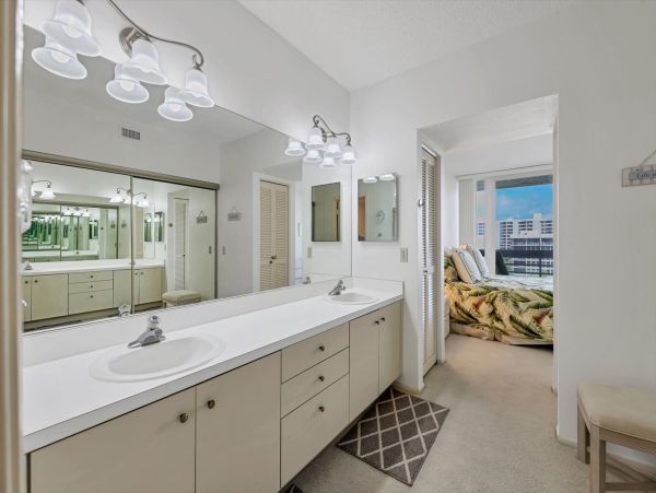 Longboat Key Vacation Rental - Gulf-Front Florida Condo with Pool & Beach Access