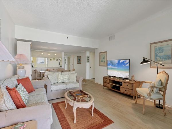 Longboat Key Vacation Rental - Gulf-Front Florida Condo with Pool & Beach Access