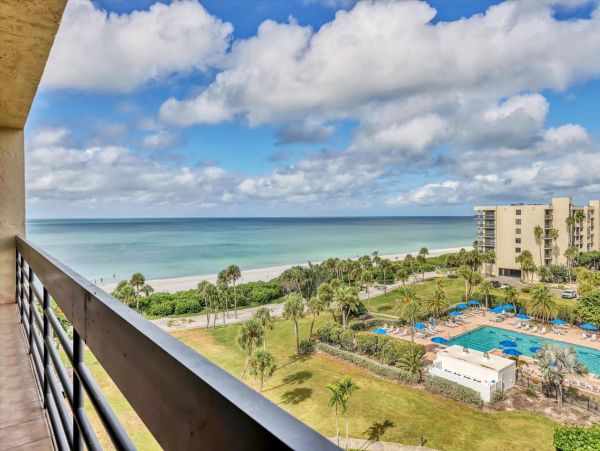 Longboat Key Vacation Rental - Gulf-Front Florida Condo with Pool & Beach Access