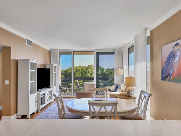 Beachfront Longboat Key Vacation Rental - Two Bedroom Luxury Vacation Condo End Unit