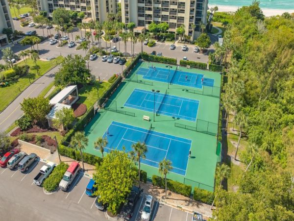 Beachfront Longboat Key Rentals - Luxury 2-Bedroom Vacation Condo