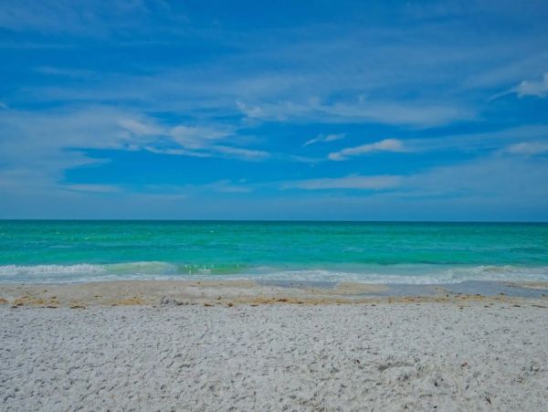 Beachfront Longboat Key Rentals - Luxury 2-Bedroom Vacation Condo