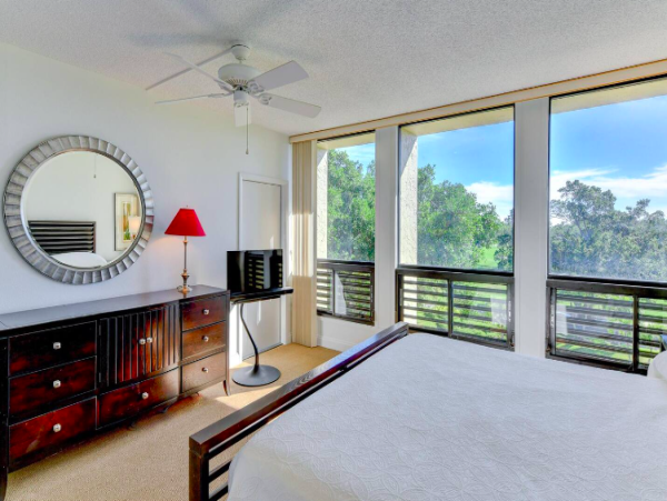 Charming Longboat Key Vacation Condo with 3-Bedrooms