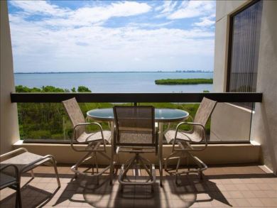 Longboat Key Vacation Condo Sleeps Four Guests.