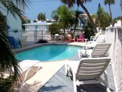 Town Home with 2 bedrooms Easy Beach Access