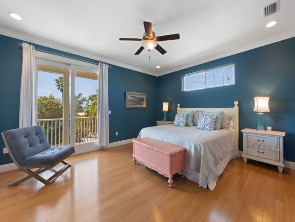 Anna Maria Luxury Six Bedroom Home Walk To Beach