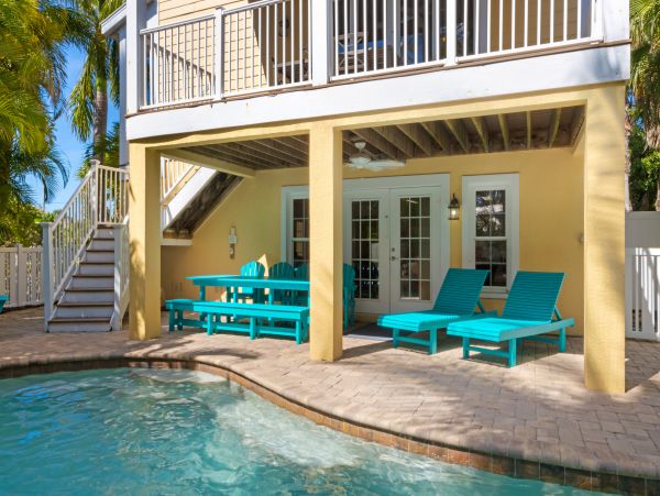 Anna Maria Luxury Six Bedroom Home Walk To Beach
