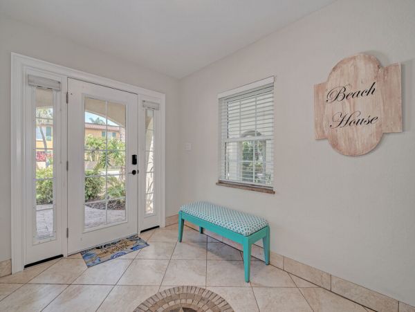 Luxury Vacation Home 6 Bedrooms Anna Maria Island Sleeps 12 Steps to Beach