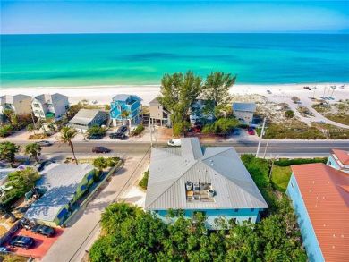 One bedroom Anna Maria Island Sleeps 4 Across From The Beach