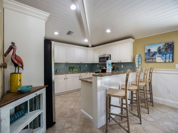 Holmes Beach Luxury Vacation Home Sleeps 10 Stroll To Beach