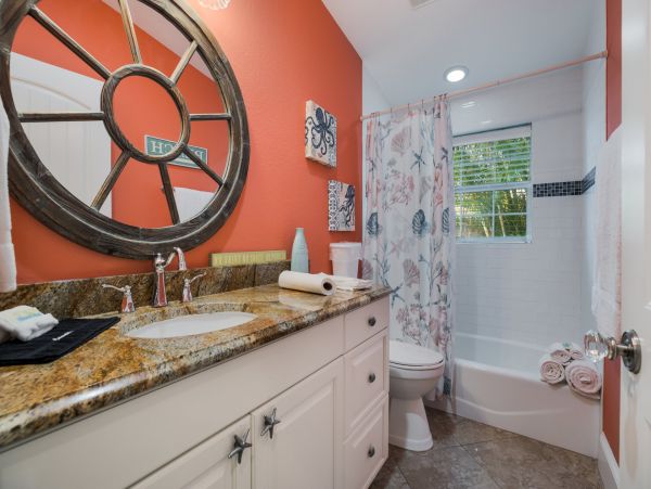 Holmes Beach Luxury Vacation Home Sleeps 10 Stroll To Beach