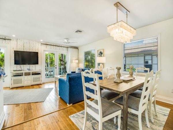 Anna Maria Island Vacation Rental Duplex - Sleeps 8