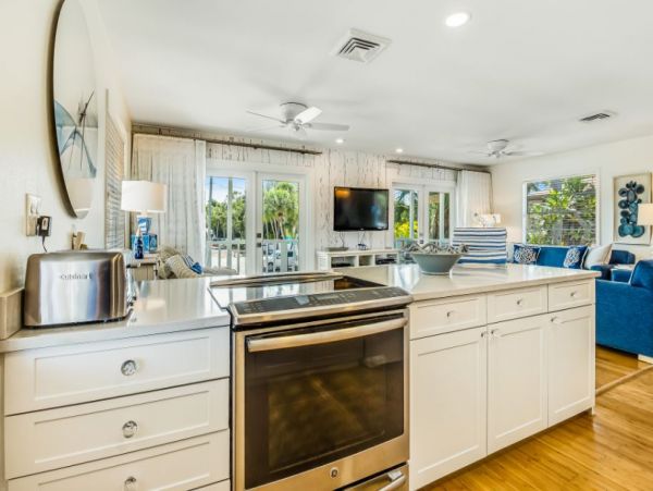 Anna Maria Island Vacation Rental Duplex - Sleeps 8