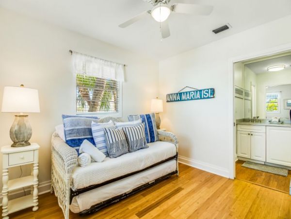 Anna Maria Island Vacation Rental Duplex - Sleeps 8
