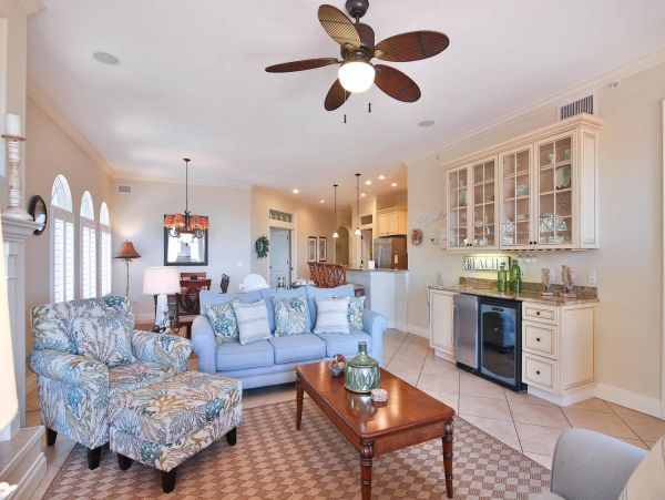 Holmes Beach Three bedroom Vacation Condo Full Gulf View