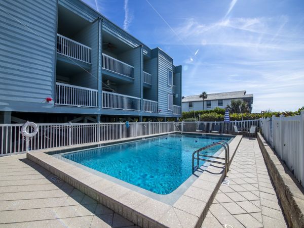 Gulf Front 2 Bedroom Rental on Beach Anna Maria island.