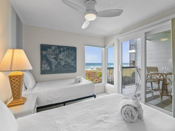 Gulf Front 2 Bedroom Rental on Beach Anna Maria island.