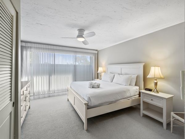 Gulf Front 2 Bedroom Rental on Beach Anna Maria island.