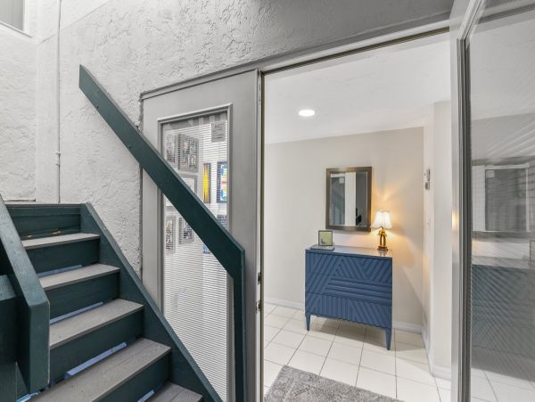 Gulf Front 2 Bedroom Rental on Beach Anna Maria island.