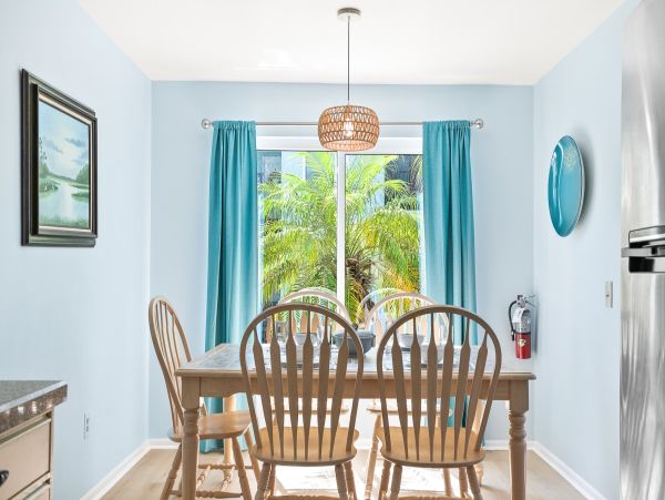 Anna Maria Island Vacation Rentals - Florida Beachfront Condo with Pool
