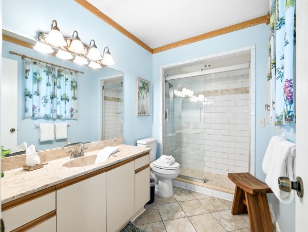 Anna Maria Island Vacation Rentals - Florida Beachfront Condo with Pool